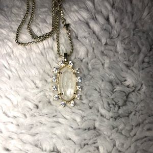 Kendra Scott necklace